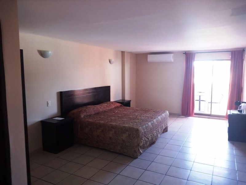 Los Jitos Hotel & Suites, San Carlos, Mexico