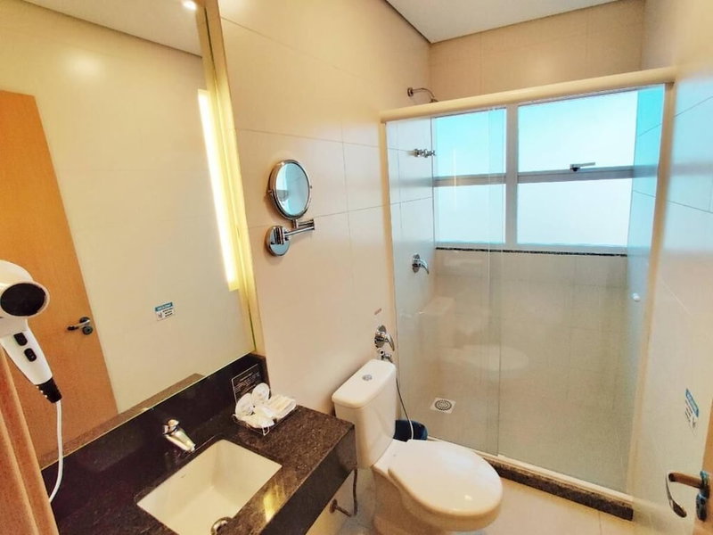 Mogano Express Hotel, Chapecó, Бразилия