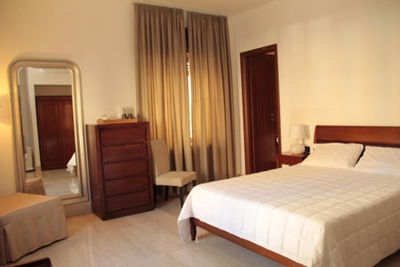 St. Peter' Six Rooms & Suites, Rome, Италия
