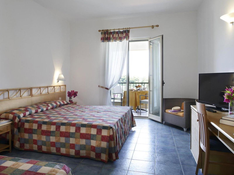 Hotel I Melograni, Vieste, Италия