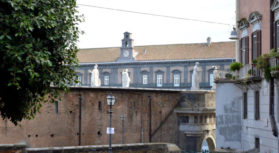 Relais Piazza Del Plebiscito B&B, Naples, Италия