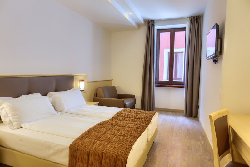 Hotel Europa Sky Pool & Panorama, Riva del Garda, Italien