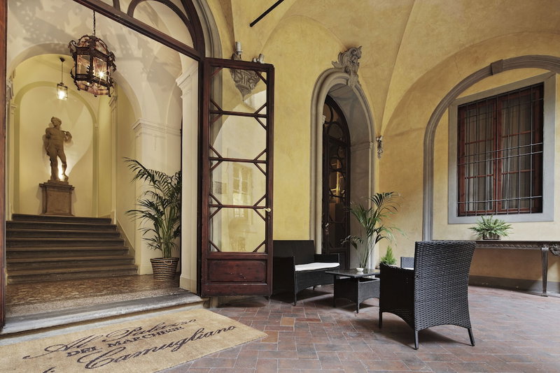 Al Palazzo del Marchese di Camugliano, Florence, Italia