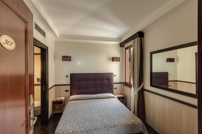 Hotel Borromeo, Rome, Italia