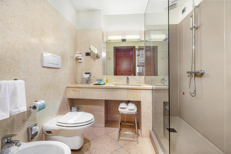 B&B HOTEL Imperia Rossini al Teatro, Imperia, Italia