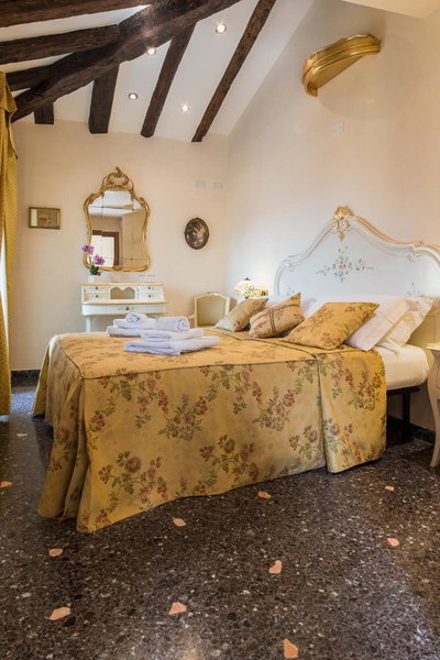 Angeles Inn, Venice, Italy