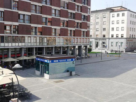 Piazza Trento 11, Monza, Italien