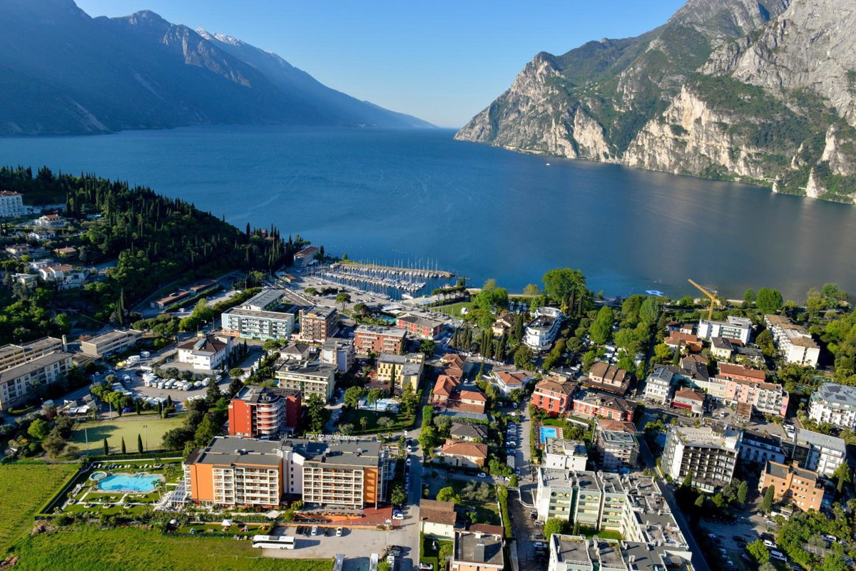 Lake Front Hotel Mirage, Italy