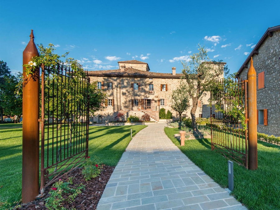 Borgo Cadonega, Viano, Italy