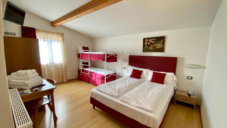 Casteluce Hotel Funivie, Pinzolo, Italia