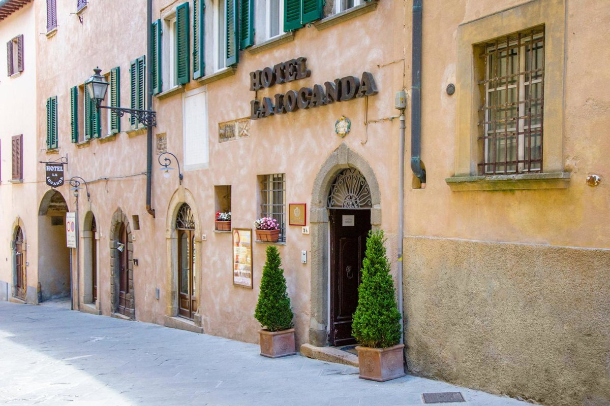 Hôtel · Hotel La Locanda, Volterra