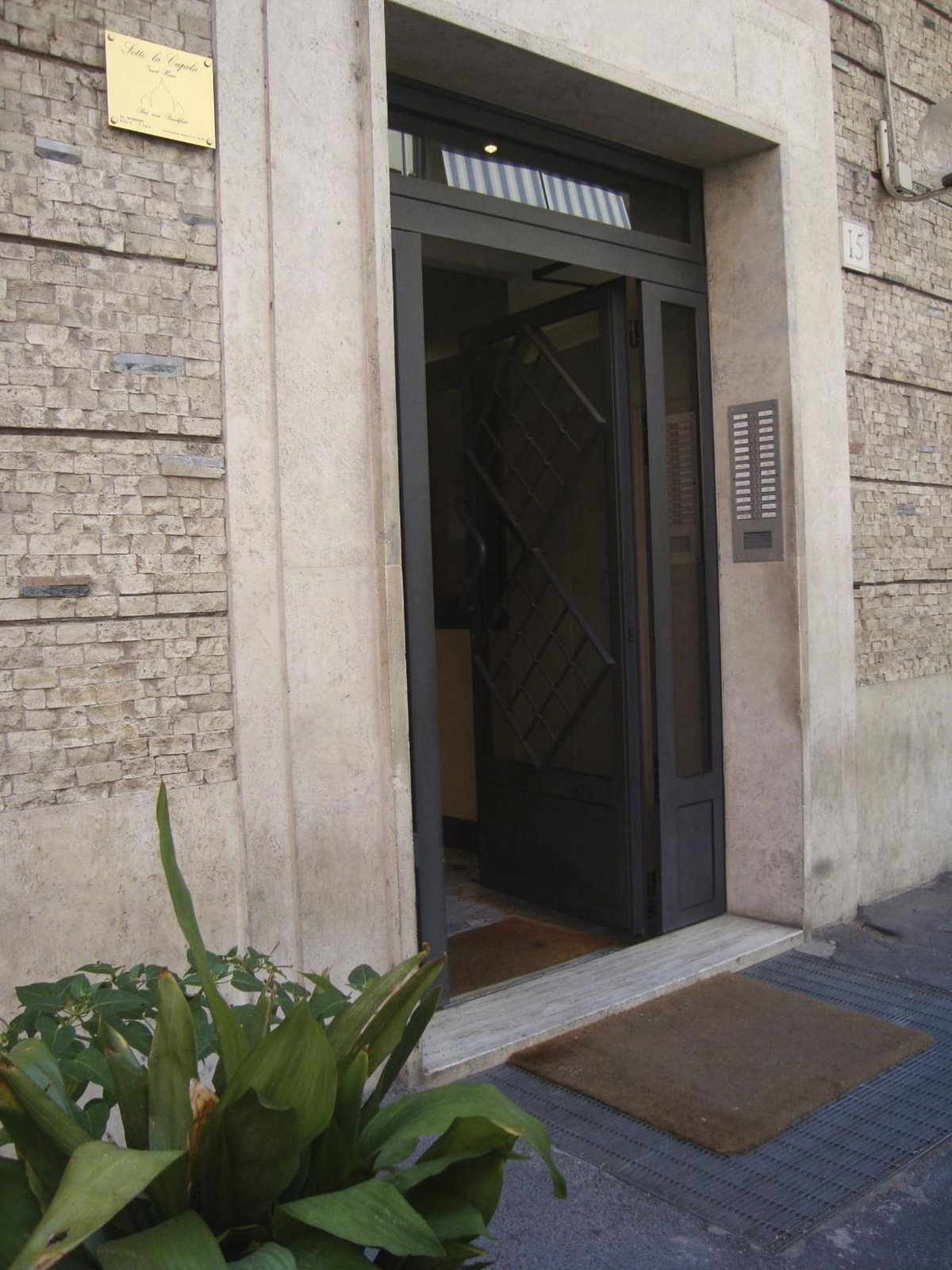 Hotel · Sotto La Cupola, Rome