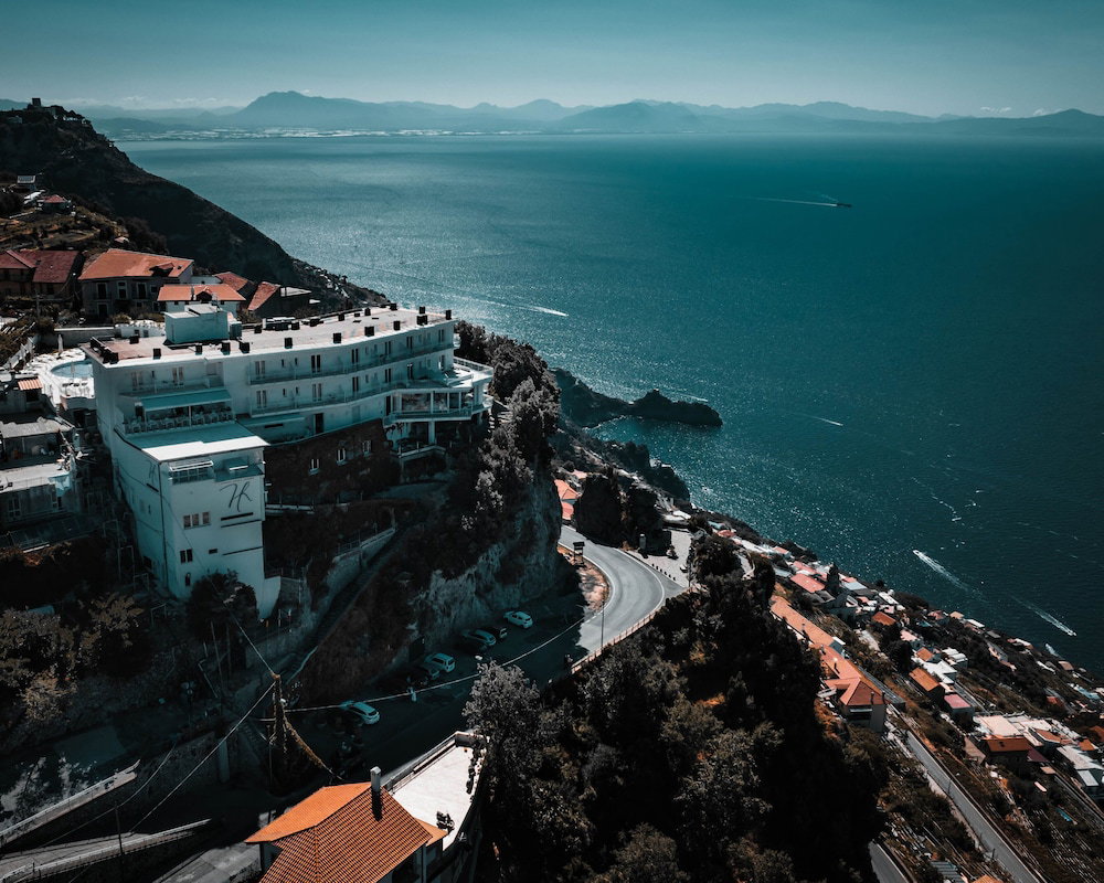 Отель · Hotel Le Rocce, Agerola