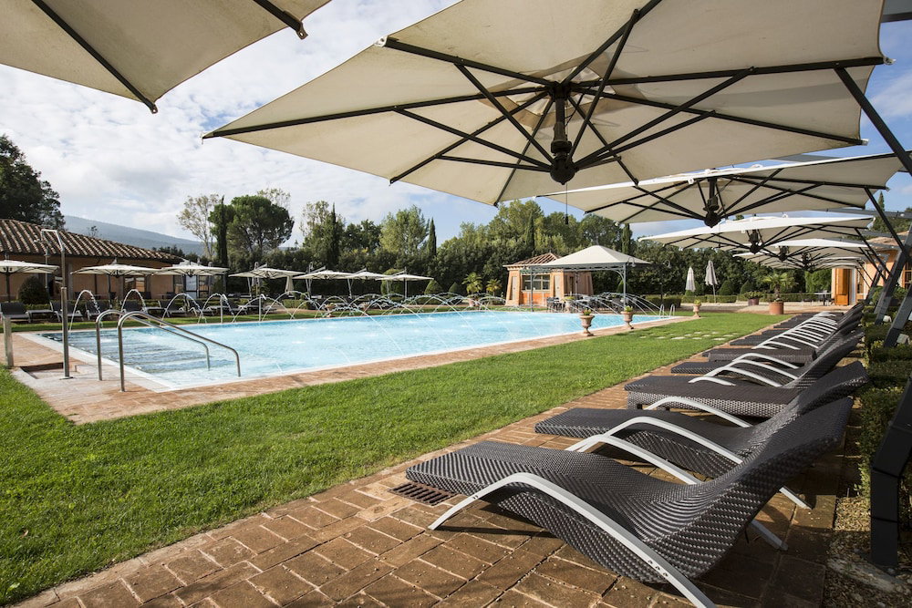 Hotel · Hotel Il Piccolo Castello, Colle Di Val D'Elsa