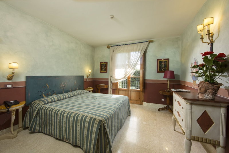Hotel Il Piccolo Castello, Colle di Val d'Elsa, Italy