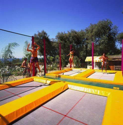 Bleu Village, Meta, Италия