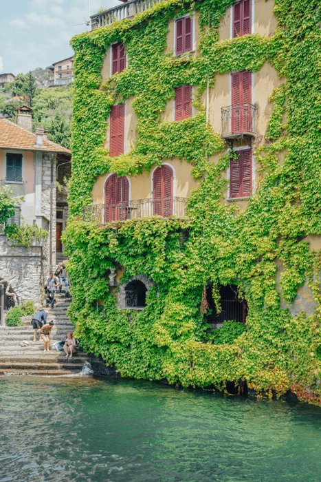 Briisa De Ness, Nesso, Italie