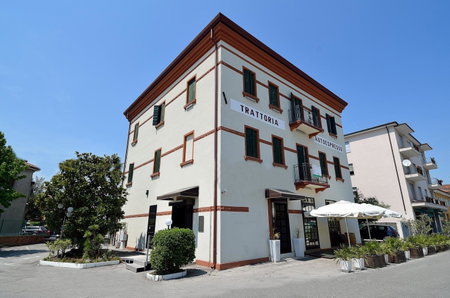 Hotel Autoespresso Venice - Atika & Atif, Marghera, Italie