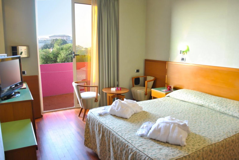 SenB Hotel, Senigallia, Italia