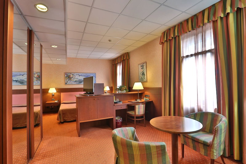 Palace Hotel Moderno, Pordenone, Italien