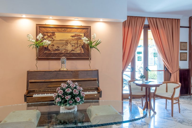 Hotel Ascot, Castellammare di Stabia, Italy