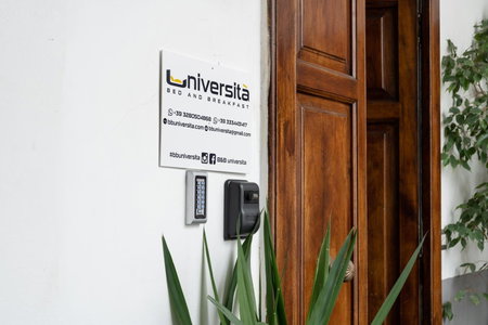 B&B Università, Naples, Italy