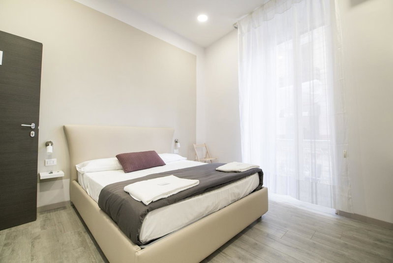 B&B Università, Naples, Italy