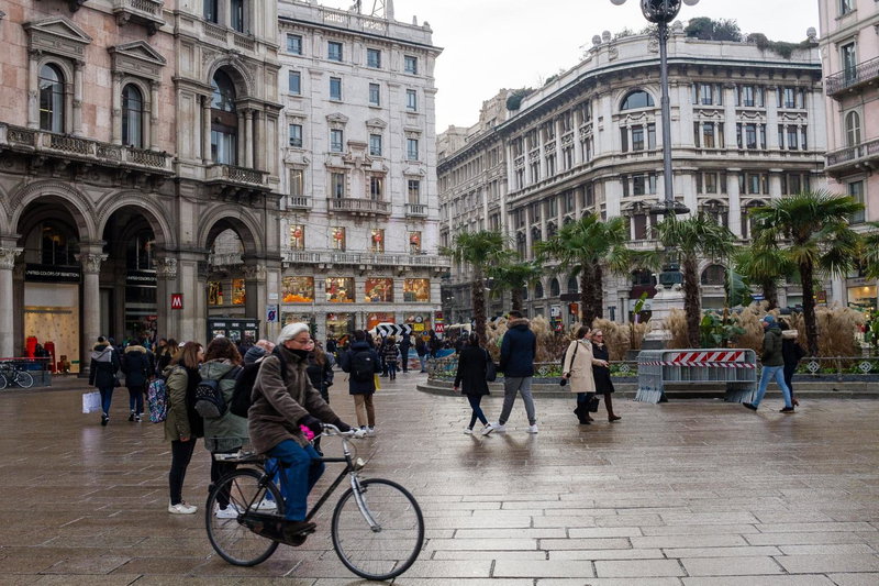 AH - Fashion District, Milan, Италия