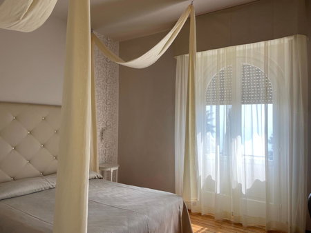 Hotel Bellevue, Gardone Riviera, Italy