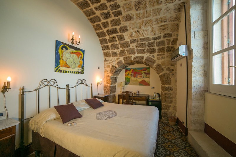 Charme Hotel Henry's House, Syracuse, Италия