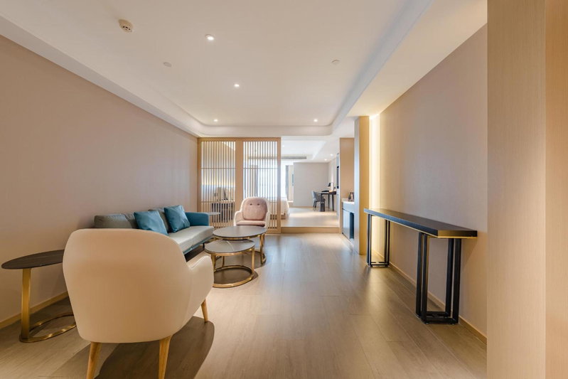 Atour Hotel Jiaxing Pinghu, Pinghu, China