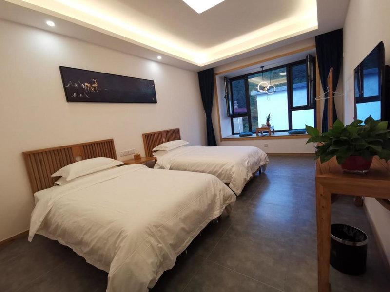 ManBuYunDuan.Theme Inn, Jingangku, China