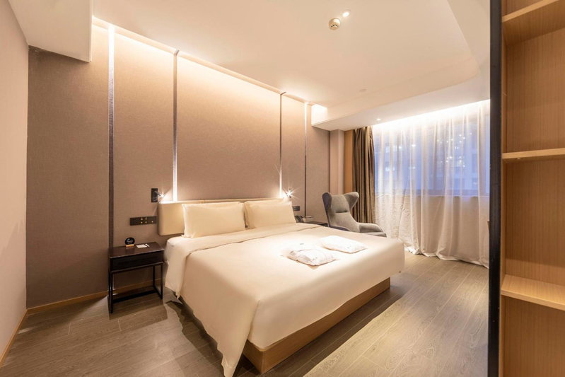Atour Hotel Zhengzhou Xinzheng International Airport, Zhengzhou, China