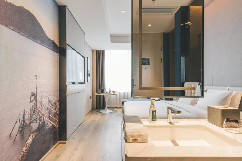 Atour Hotel Shenzhen Luohu Shuibei IBC, Shenzhen, China