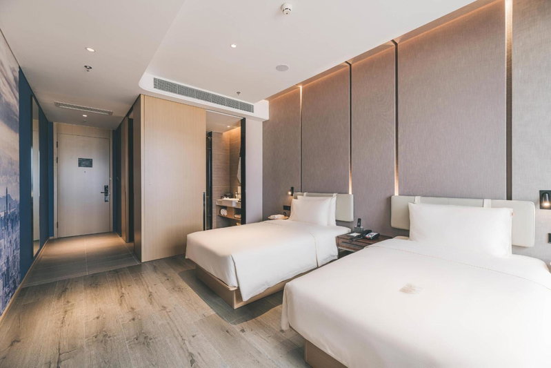 Atour Hotel Shenzhen Luohu Shuibei IBC, Shenzhen, China