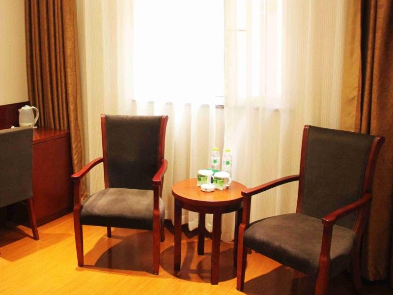 GreenTree Inn Shandong Qingdao Development District SDUST Express Hotel, Qingdao, China