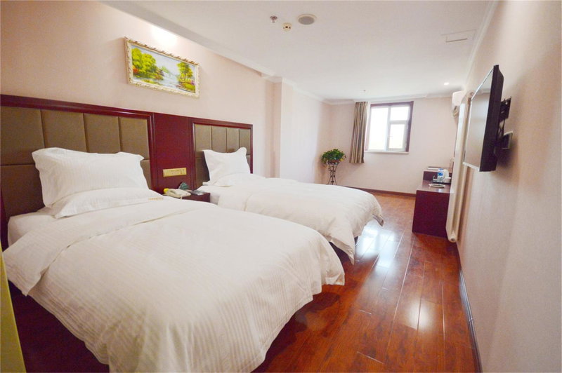 GreenTree Inn Shandong Qingdao Development District SDUST Express Hotel, Qingdao, Китай