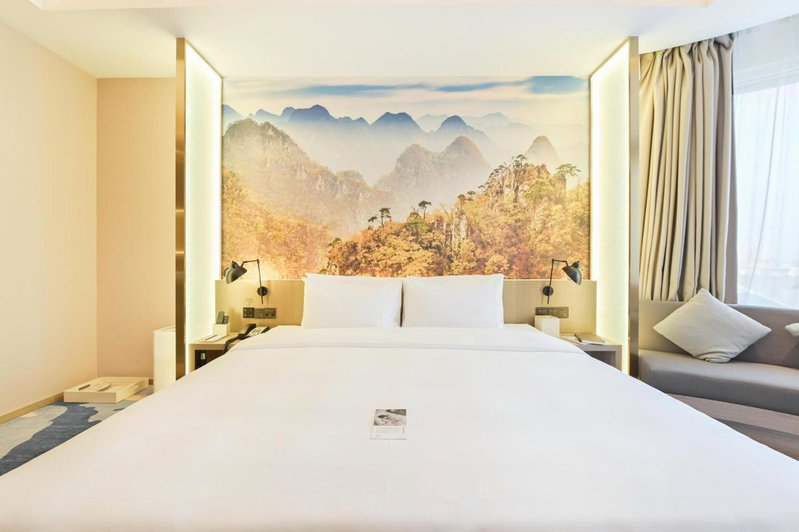 Atour Hotel Railway Station Dalian, Dalian, Китай