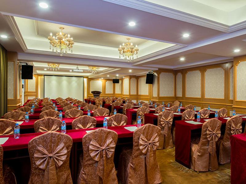 Vienna Hotel Foshan Lingnan Pearl Gymnasium Branch, Foshan, China