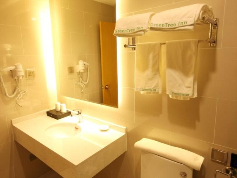 GreenTree Inn Tianjin Hedong District Tianjin Station Front Square Express Hotel, Tianjin, 中国