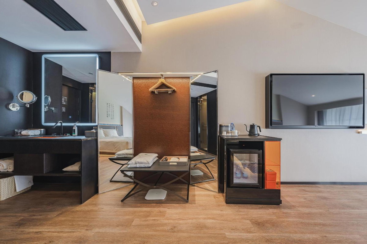 Отель · Atour S Hotel Wuxi Nanchang Street, Wuxi