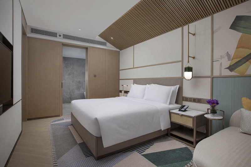 Holiday Inn Deqing Xinshi Ancient Town by IHG, Huzhou, Китай