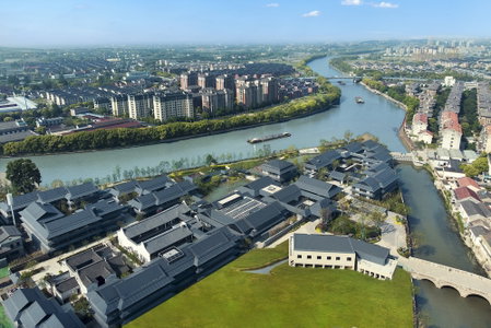 Holiday Inn Deqing Xinshi Ancient Town by IHG, Huzhou, Китай