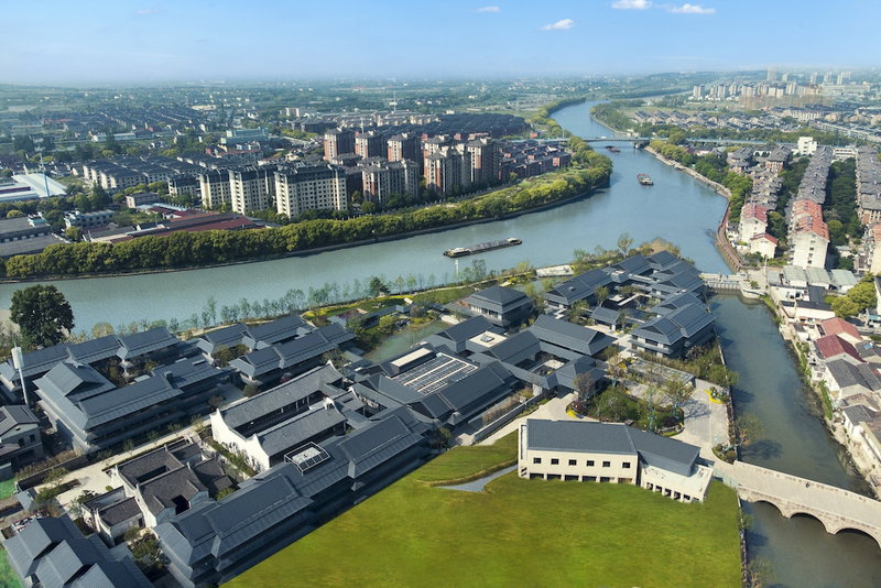 Holiday Inn Deqing Xinshi Ancient Town by IHG, Huzhou, Китай