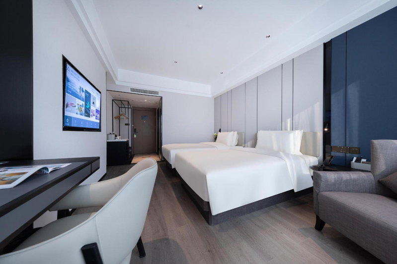 Atour X Hotel Ningbo Railway Station Liuting Street, Ningbo, China