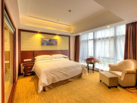 Vienna Hotel Shanghai Happy Valley, Songjiang, China
