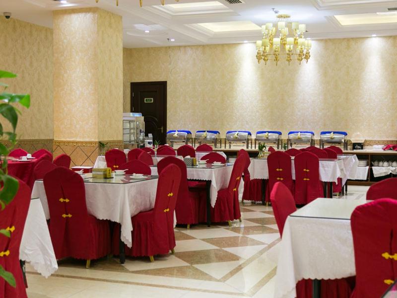 Vienna Hotel Shanghai Happy Valley, Songjiang, China