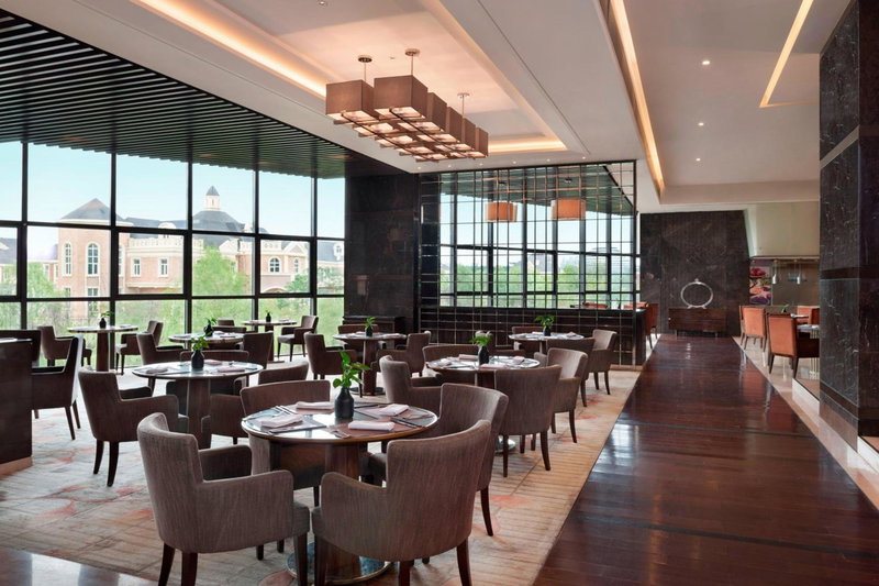 Sheraton Changchun Jingyuetan Hotel, Changchun, China