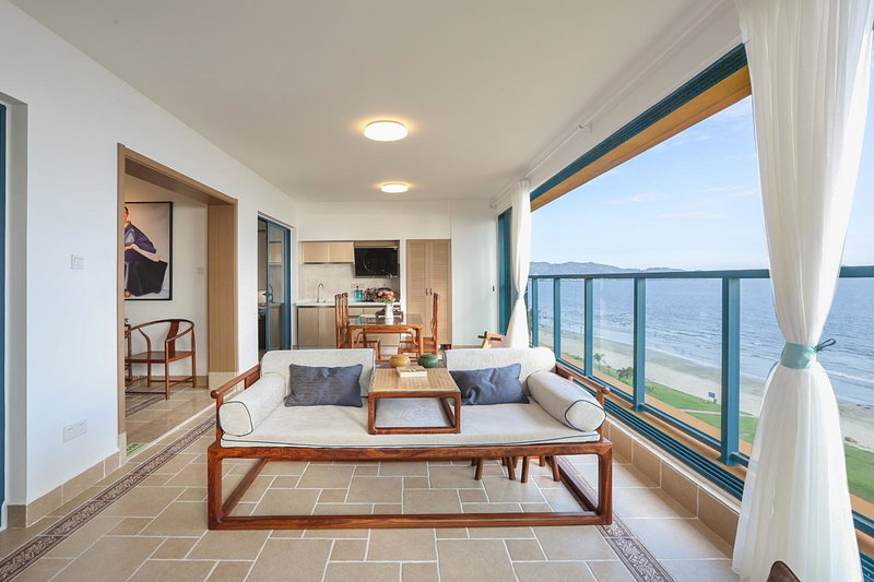 Listen to the Sea Apartment, Huidong, Китай