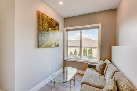 Adela's Bed and Breakfast, West Kelowna, Канада
